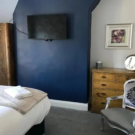 Dom wakacyjny Carlton House - Spacious 4 Bed Victorian Townhouse *