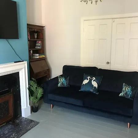 Carlton House - Spacious 4 Bed Victorian Townhouse Holiday home Harrogate