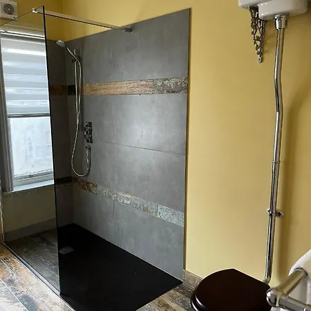 Carlton House - Spacious 4 Bed Victorian Townhouse * Harrogate