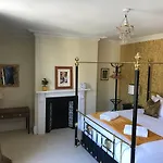 Carlton House - Spacious 4 Bed Victorian Townhouse *