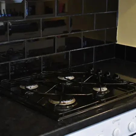 Carlton House - Spacious 4 Bed Victorian Townhouse Harrogate